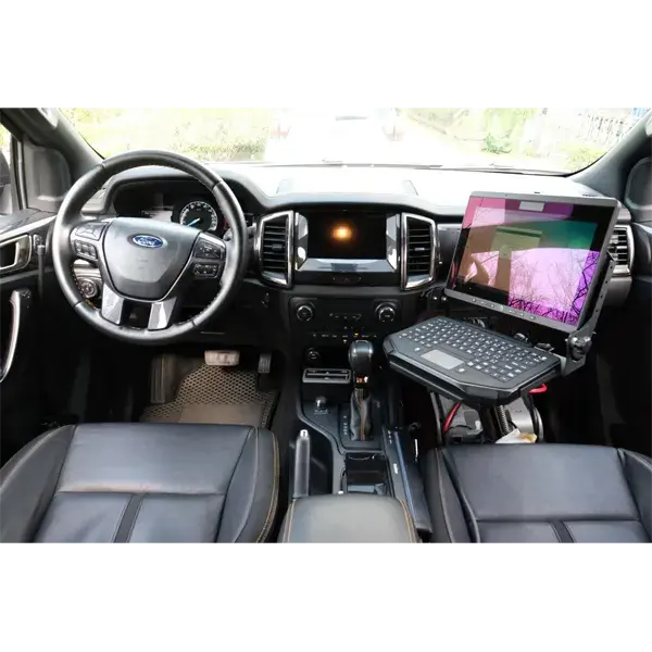 Ruggad Monitor installerad i bil